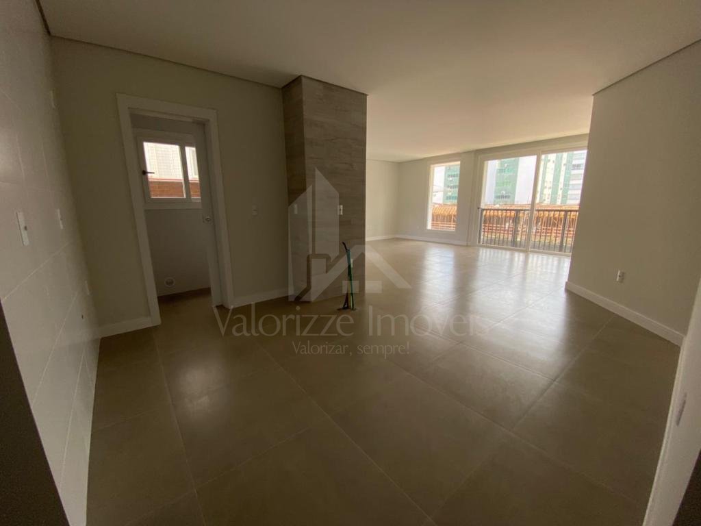 Apartamento 3 Dormitórios