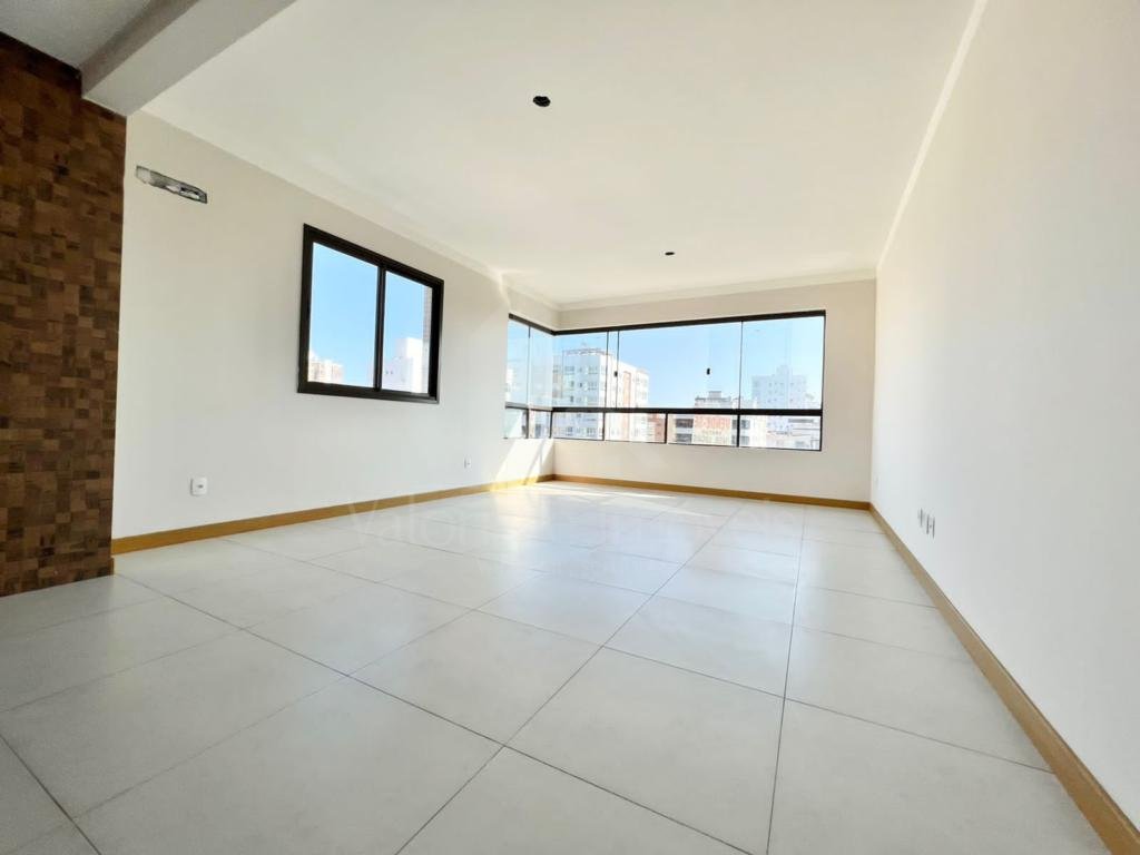 Apartamento 3 Dormitórios