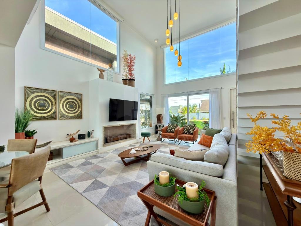 Casa em Condominio 5 dormitorios
