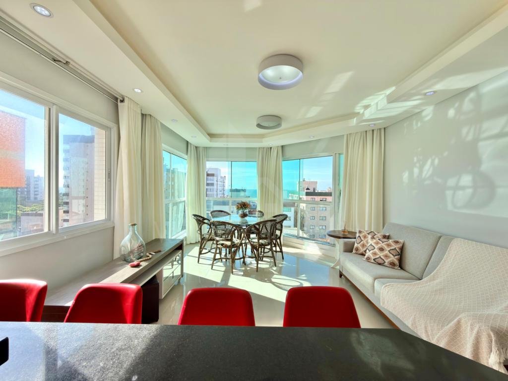 Apartamento 3 Dormitórios