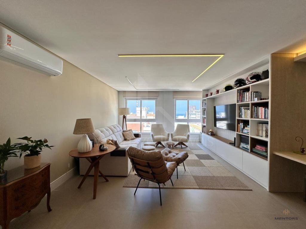 Apartamento 3 Dormitórios