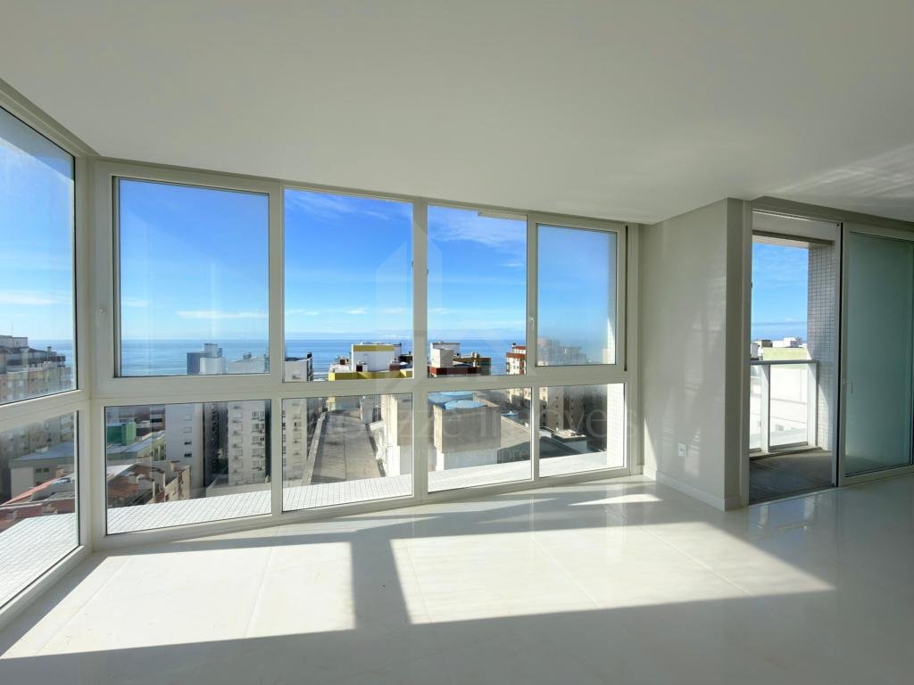 Apartamento 3 Dormitórios