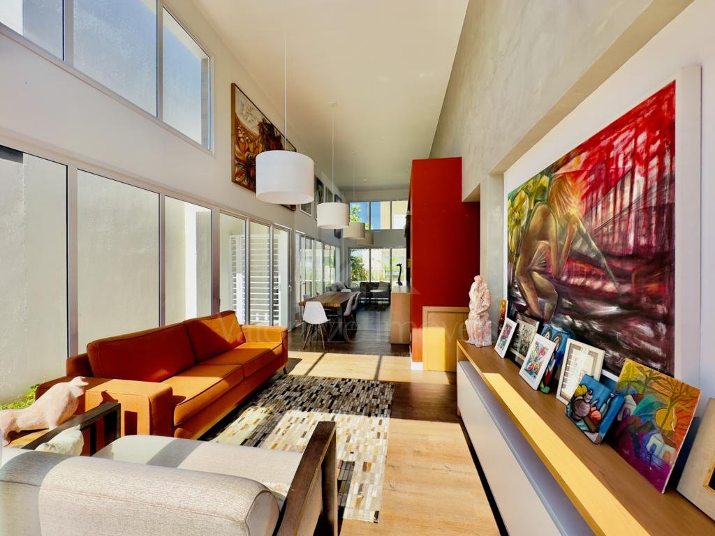 Casa em Condominio 4 dormitorios