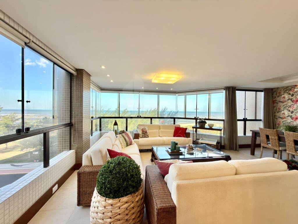 Apartamento 4 Dormitórios