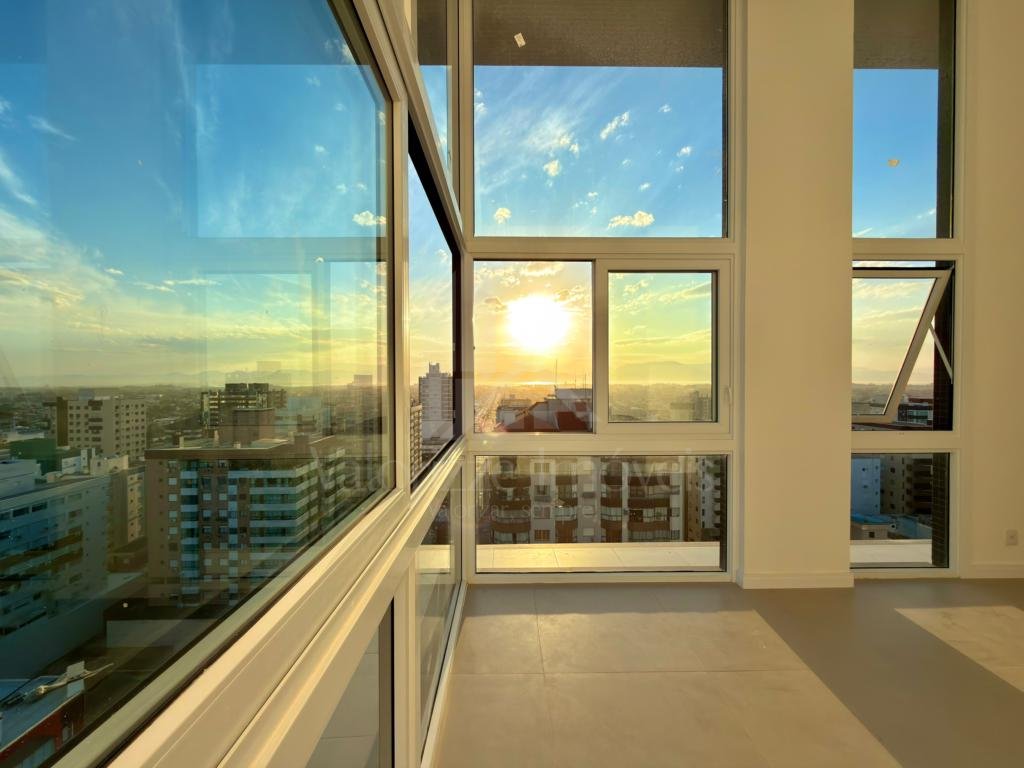 Apartamento 3 Dormitórios