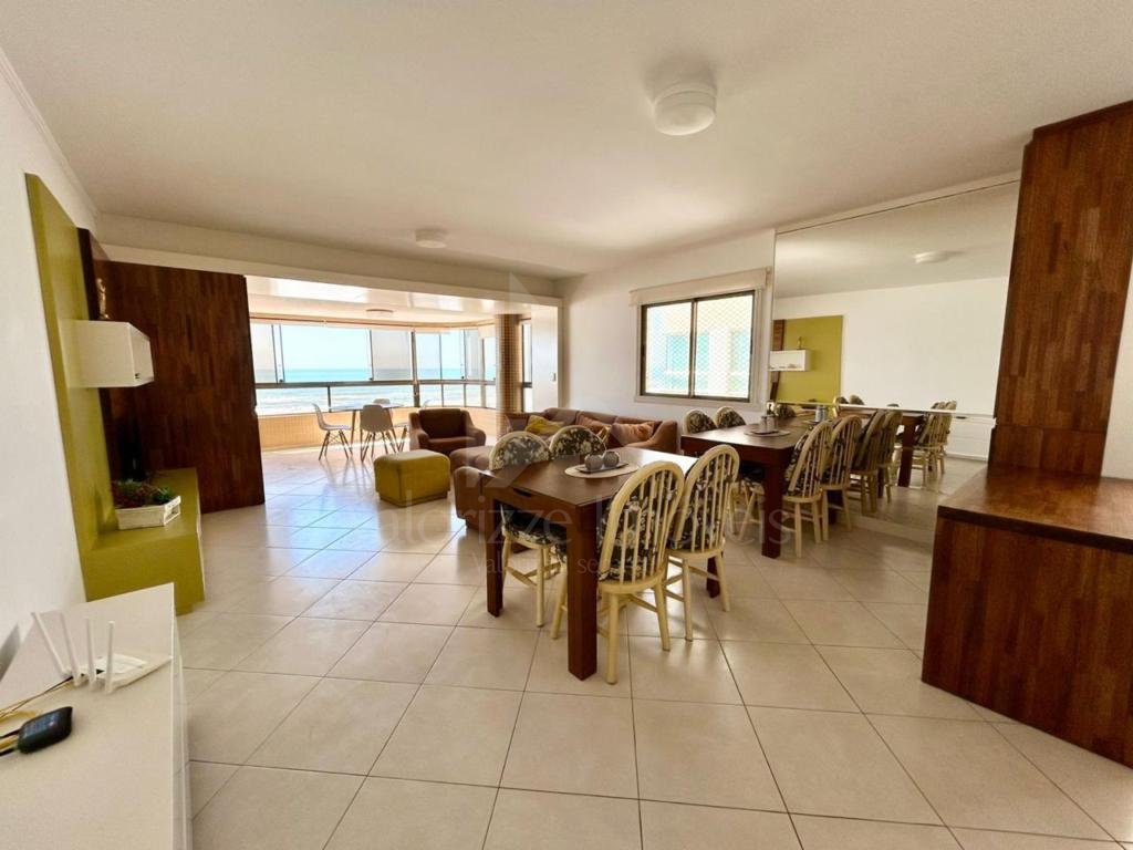 Apartamento 3 Dormitórios
