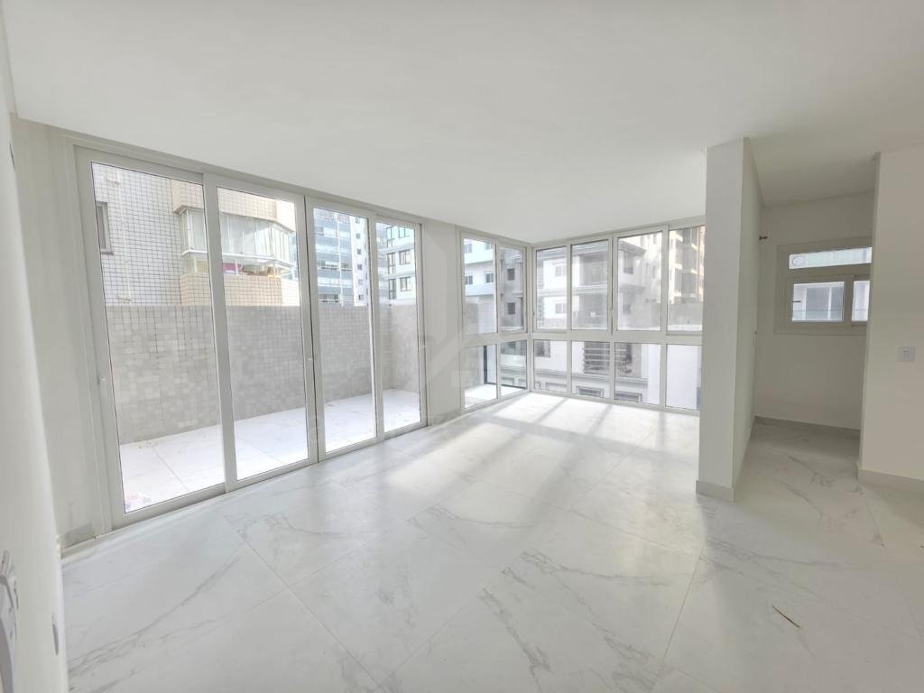 Apartamento 3 Dormitórios
