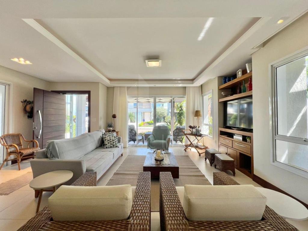 Casa em Condominio 3 dormitorios
